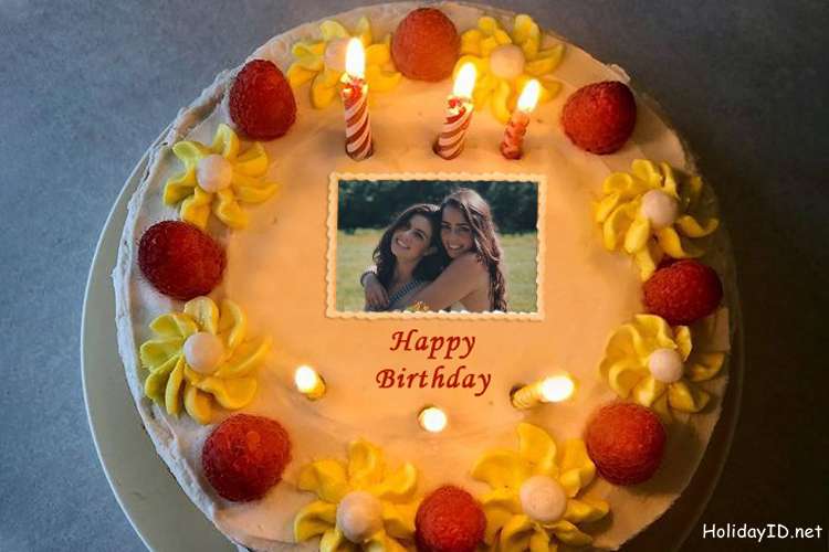 Kue Ulang Tahun Lilin Strawberry Dengan Bingkai Foto